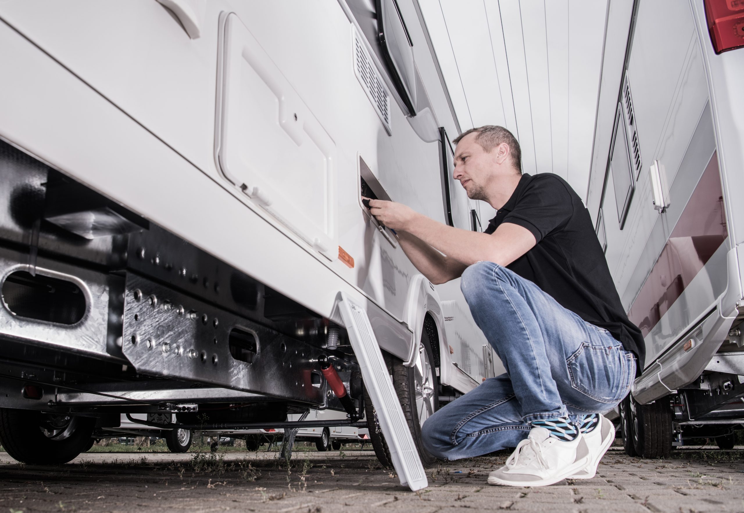 Trailer Repair Expert at Work
